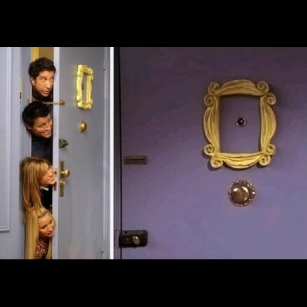 Friends TV Show Purple Door Peephole Phone Case - Picture 5 of 7